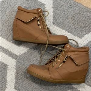 Top Moda Wedge Booties 8.5